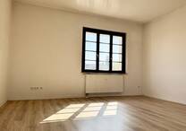 * Wunderschöne Single Wohnung mit Balkon in Altpieschen *