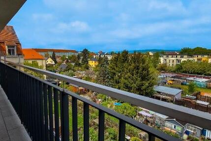 LUXUS-PENTHOUSE-NEUBAU-Wohnung GROSSE TERRASSEN BLICK INS GRÜNE KFW 55